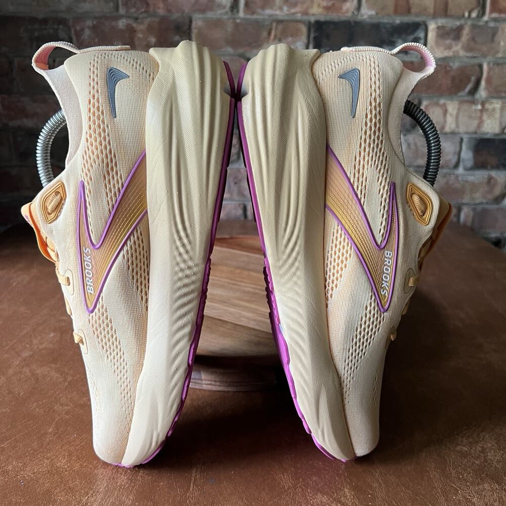 Brooks Glycerin 22 Womens 11 Apricot Pink Athletic Running Shoes Sneakers - Picture 14 of 16